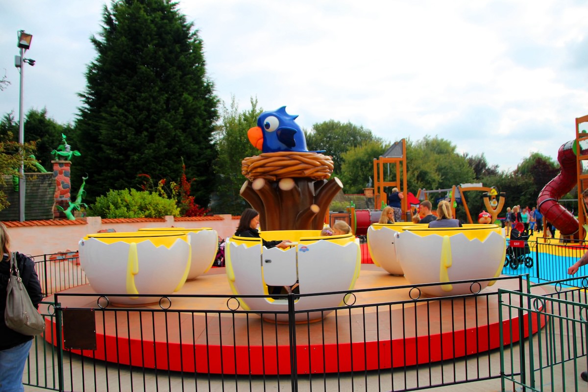 Okie Yolkie Ride At Sundown Adventureland Theme Park Near Yorkshire